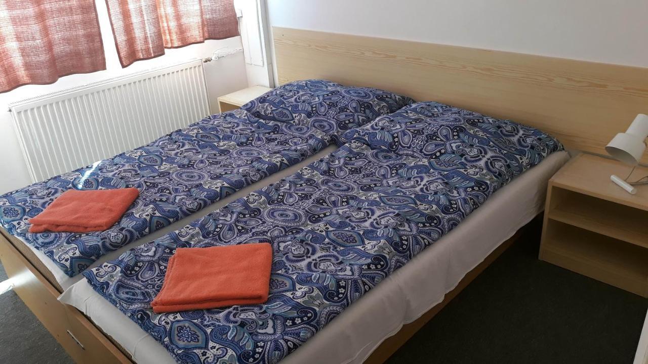 Penzion Saris Прешов Экстерьер фото